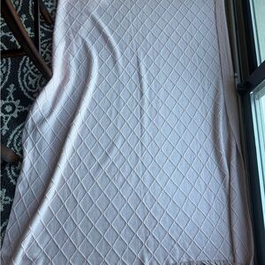 Baby Pink Tassel Patterned Decor Throw Blanket